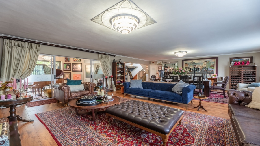 5 Bedroom Property for Sale in Flamingo Vlei Western Cape